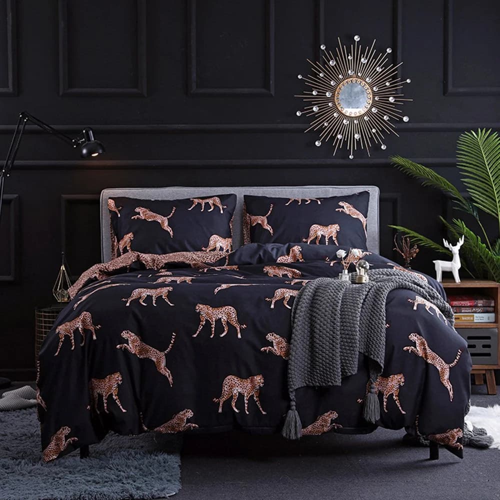Leopard Duvet Cover Set Reactive Printing Dry Cleaning Three-Piece Set Polyester Bedding Sets by BeddingInn