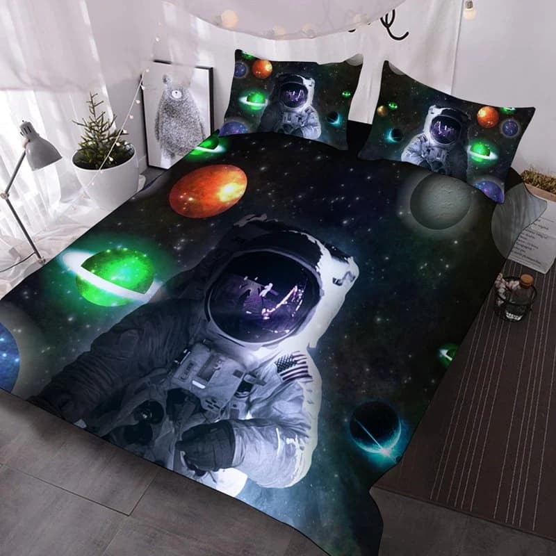 Space Astronaut 3D 3-Piece Comforter Set with 2 Pillowcases Universe Planet Bedding Set by BeddingInn